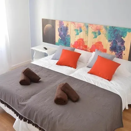 Hotel Ad